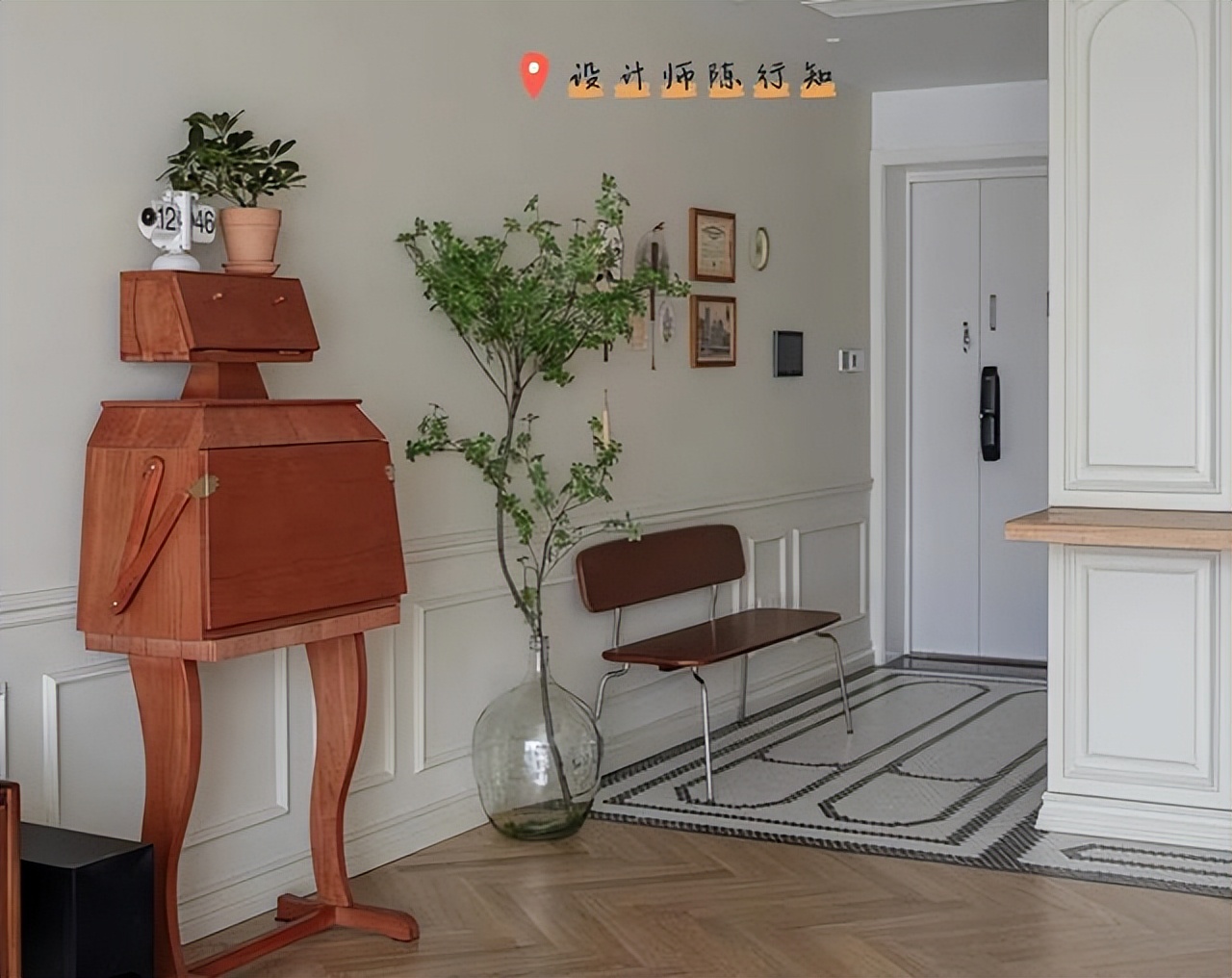 房子还没装修的客厅有必要装吗,再买房买精装房