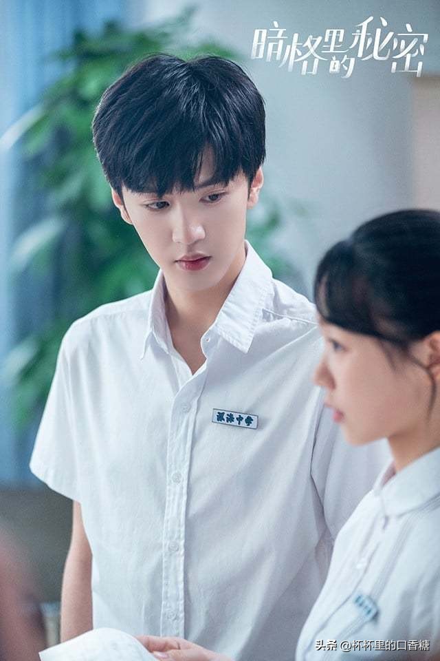 王一博和王鹤棣对比图,王一博王鹤棣许凯