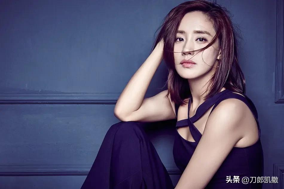 秋雅为什么突然火到国外,秋雅怎么不红