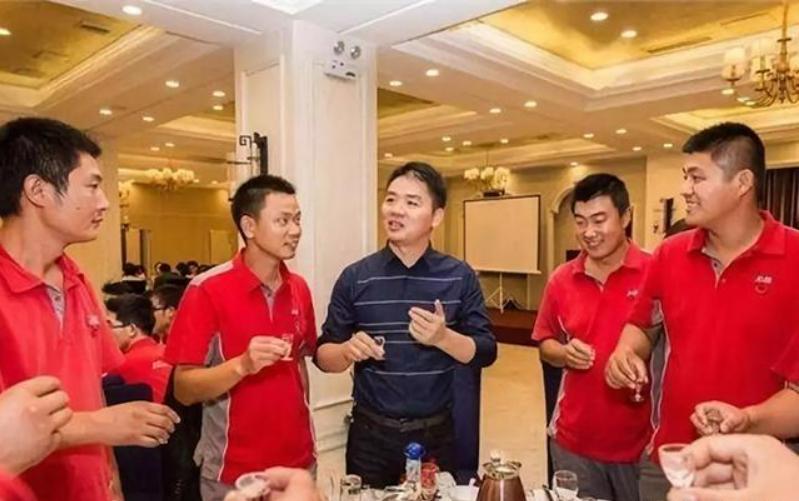 京东的001号快递员，老板曾承诺干满5年能买一套房子，后来怎样？