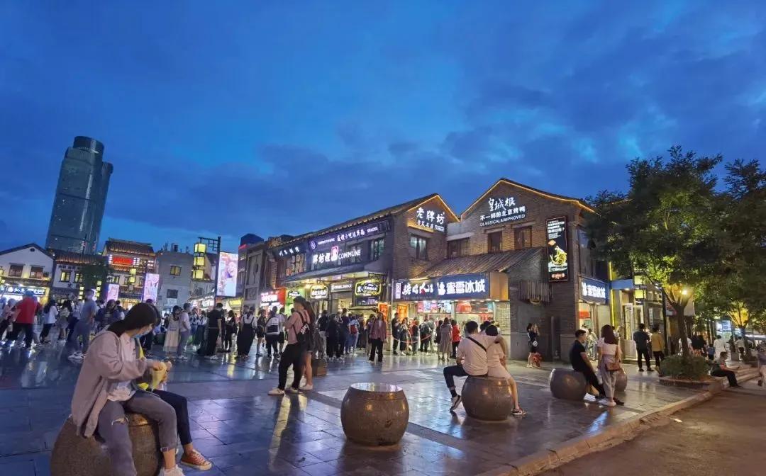 美爆了济南这些地方成网红打卡地,2019年济南网红打卡地瀑布树林