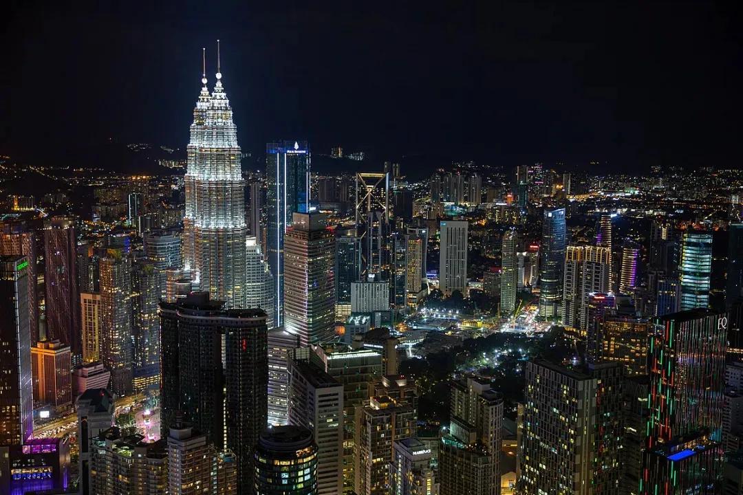 大马新鲜头条｜吉隆坡人均收入破万；幸福指数排名；投资来自中国