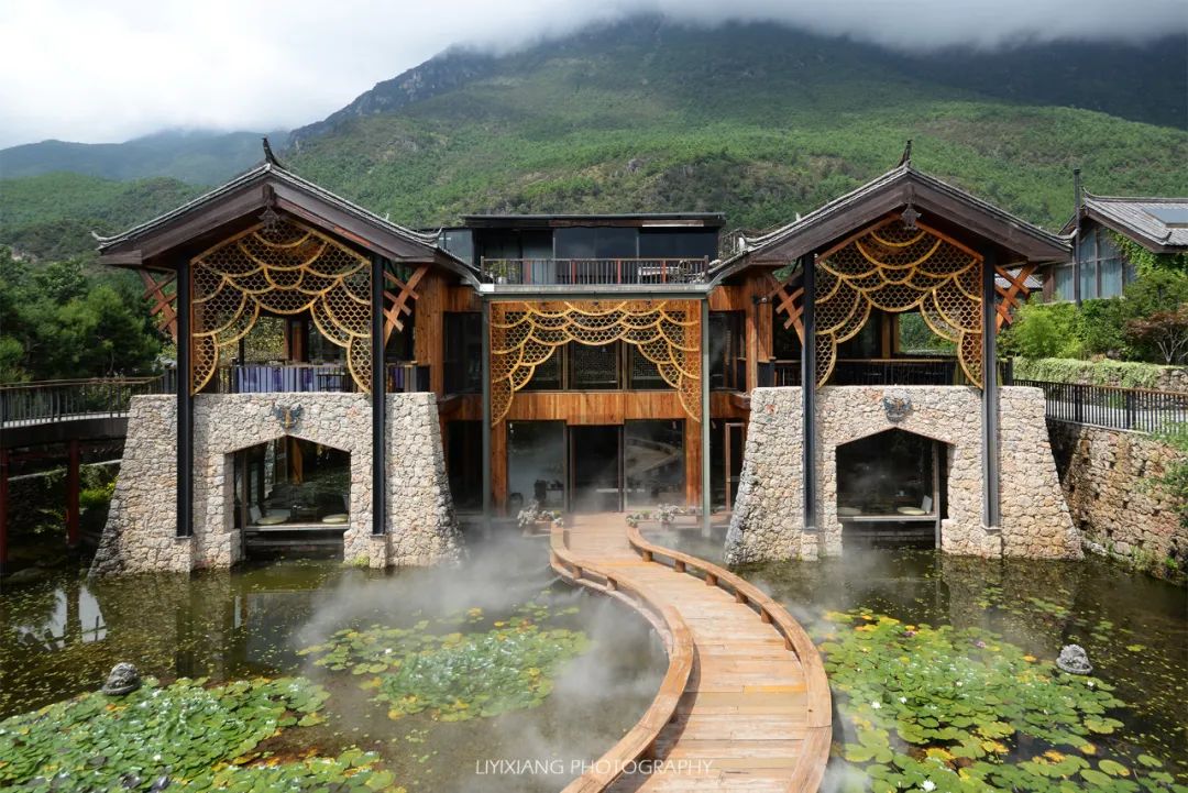 丽江旅游十大特色美食介绍词简短,丽江旅游美食美景照片