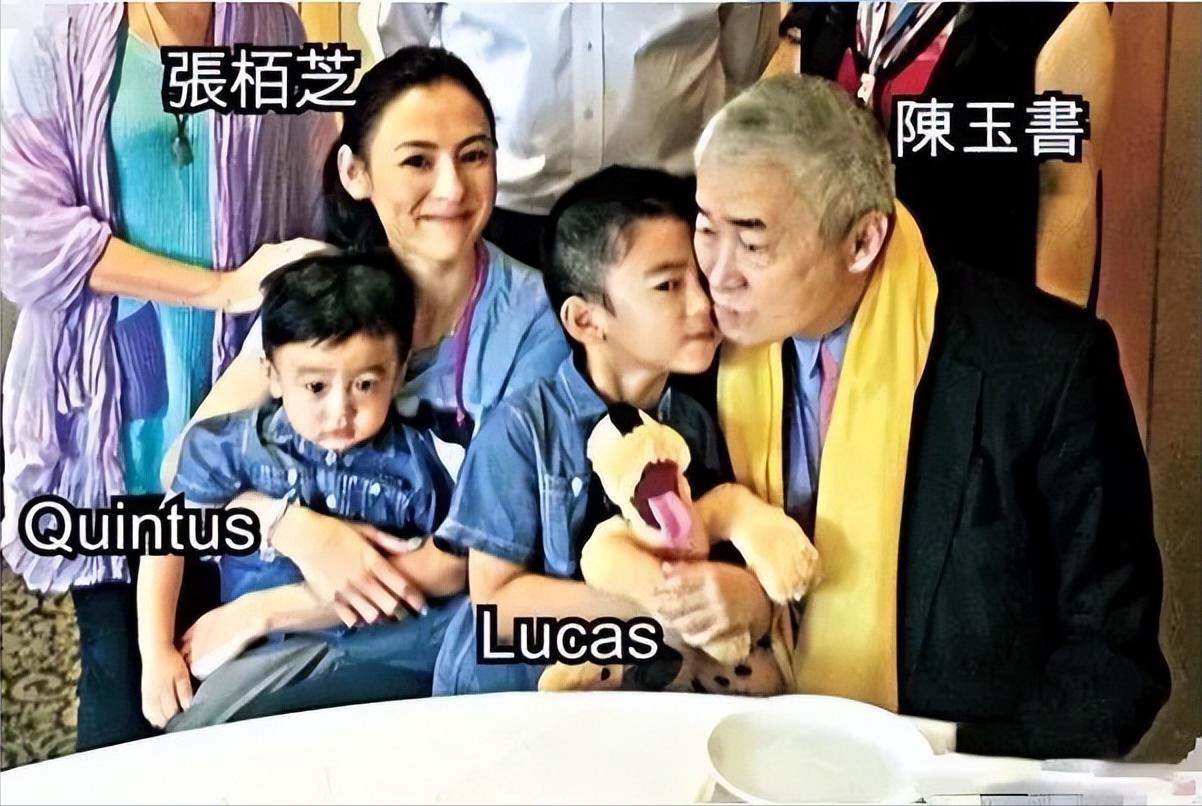 女网红爆*会两**“干爹”给自己庆生，大尺度言辞配图，网友：粗鄙