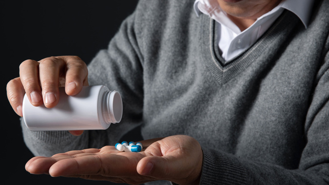 布洛芬真的是万能的止痛药吗,布洛芬这八类人不宜服用