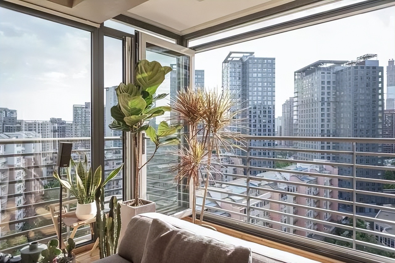 封阳台用什么品牌门窗好,封阳台窗十大品牌排行榜