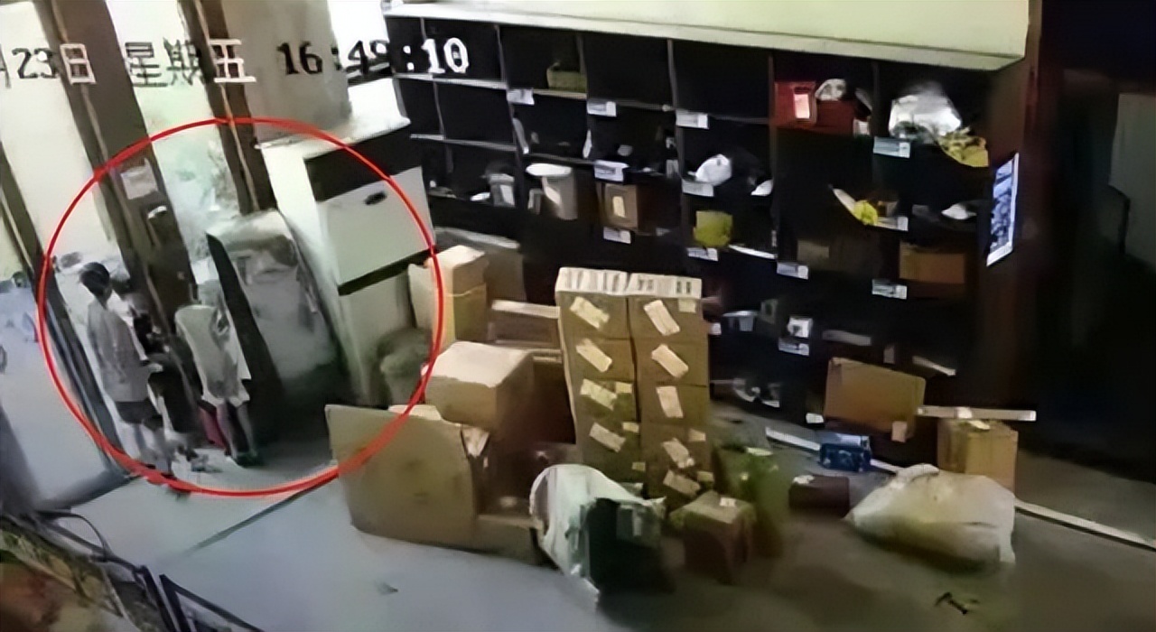 手吓人的视频,吓人鬼手