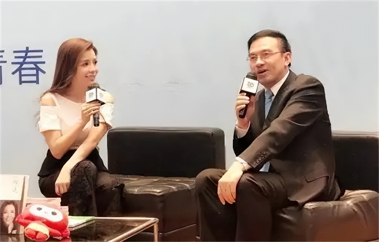 央视电视台主持人嫁给美籍华人,央视主持人嫁给富二代