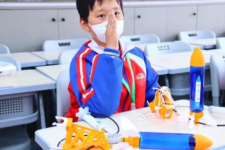 椋炲悜鍖椾含鑸ā姣旇禌娌堥槼,椋炲悜鍖椾含鑸ā姣旇禌閫傚悎楂樹腑鐢熷悧