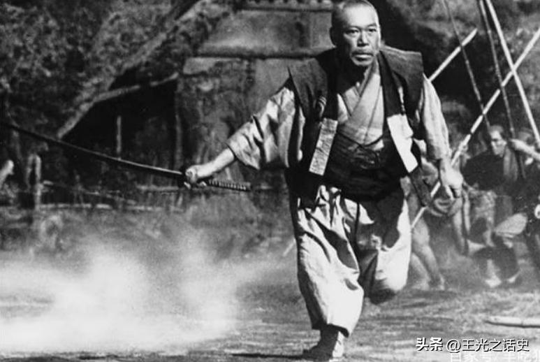 “逼良为娼”还是“自愿下海”？AV行业是如何压迫日本女性的