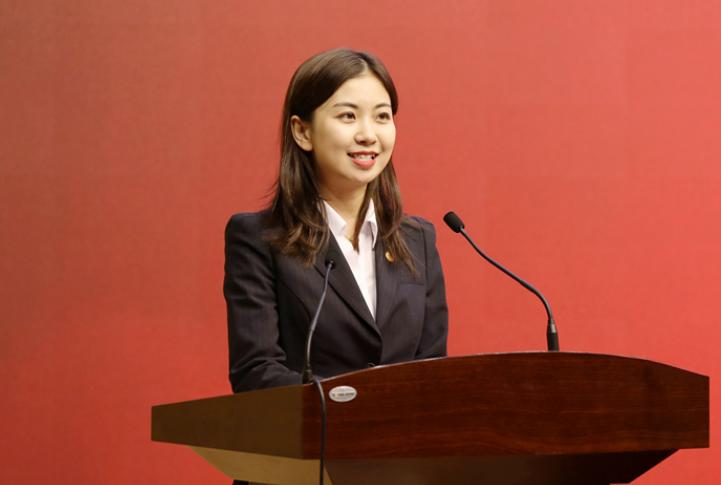 大一新生开学自我介绍,大一开学自我介绍几句话