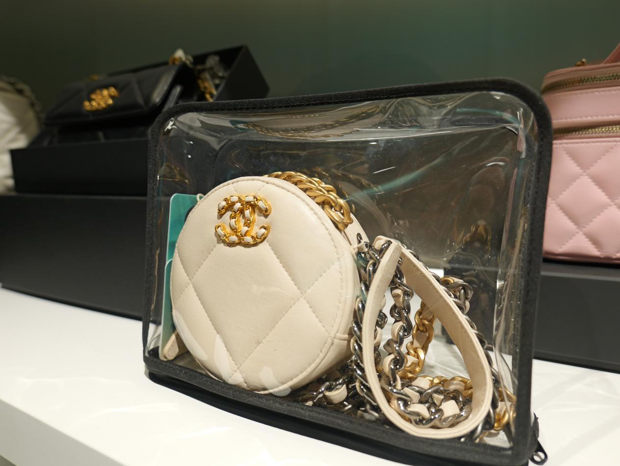 网上买香奈儿277在哪买正品 (14年的香奈儿值得购买吗)