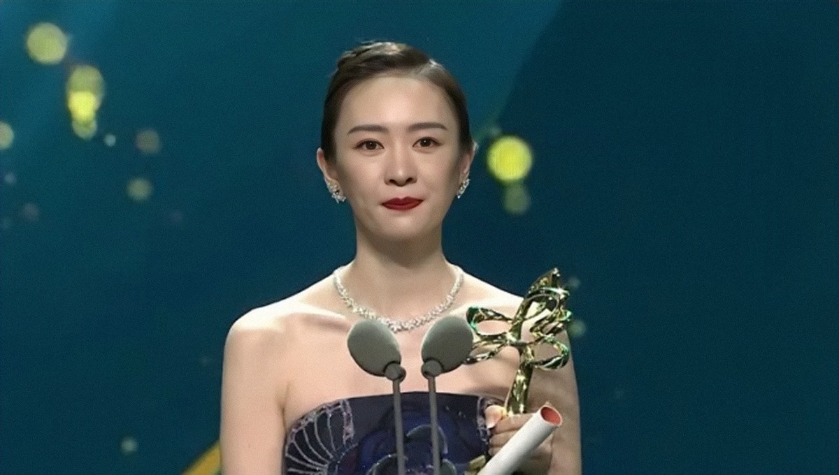 童瑶被张默打后如何翻身,童瑶为什么被张默暴打后续