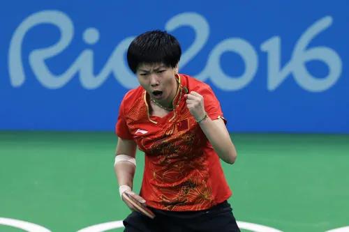 国乒女队王楠,王楠张怡宁女乒团体比赛视频