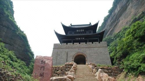 成都自驾到西安行程攻略,云贵川自驾游15天最佳线路图