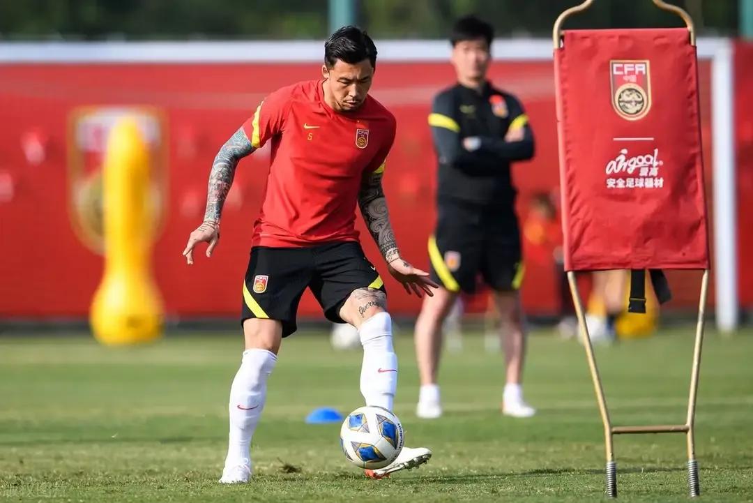 张琳芃亚洲第一后卫,张琳芃在国家队进过多少球