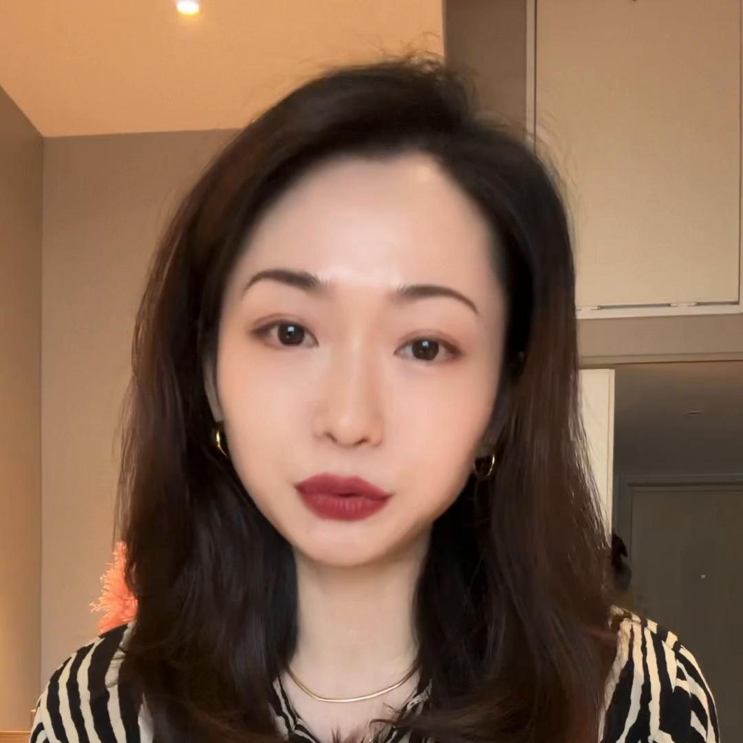 选场地？选策划？nonono，先开会~#新娘备婚