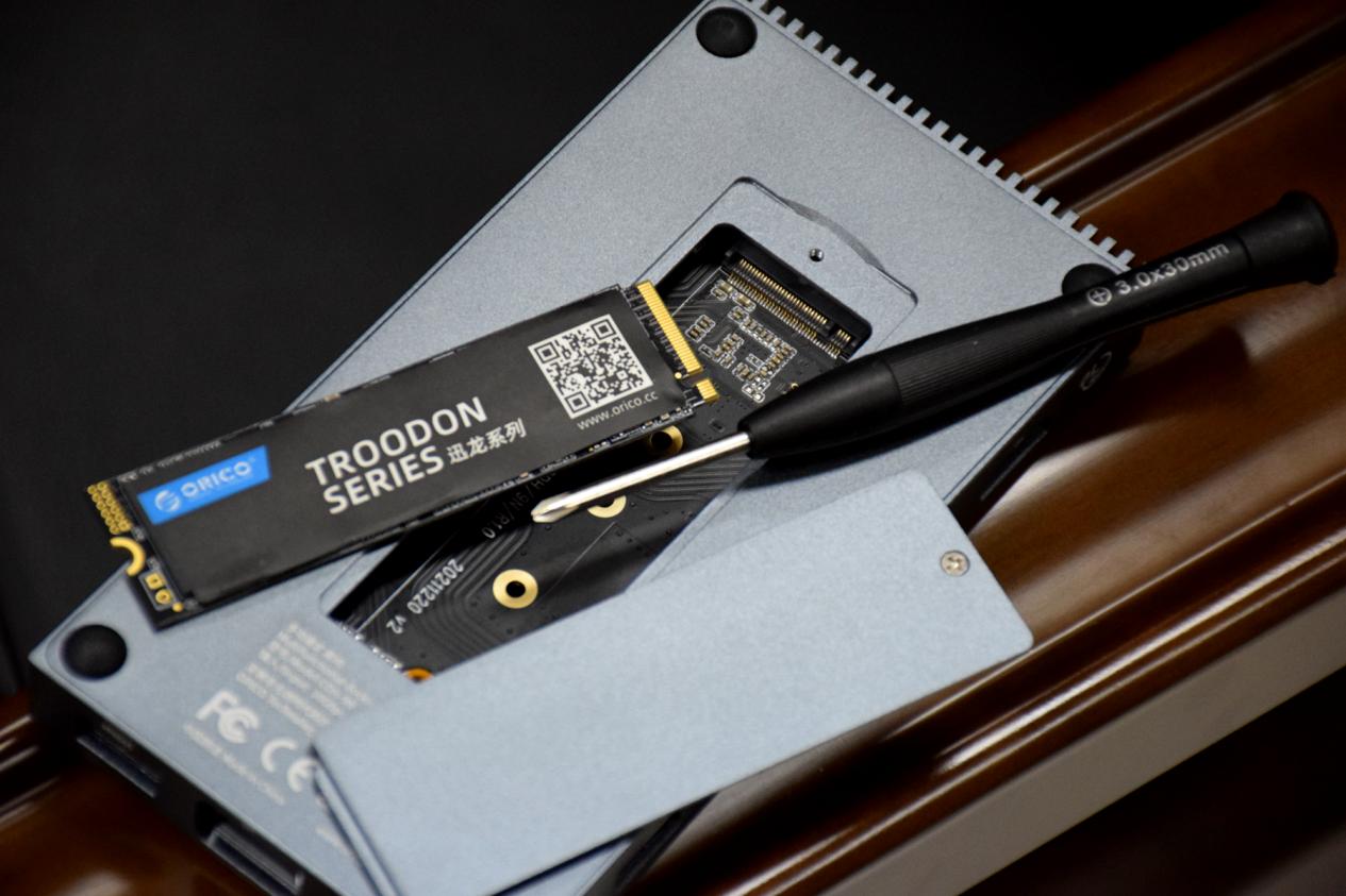 笔记本电脑硬盘扩展口和预留口,海备思扩展坞硬盘盒二合一