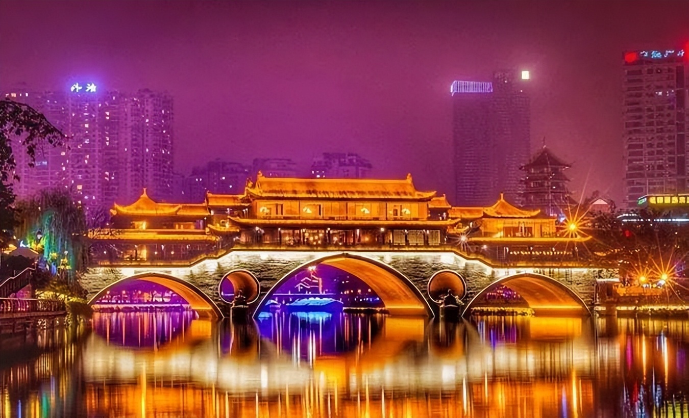 蜀绣成都的古典优雅，来速8精选酒店感受一番