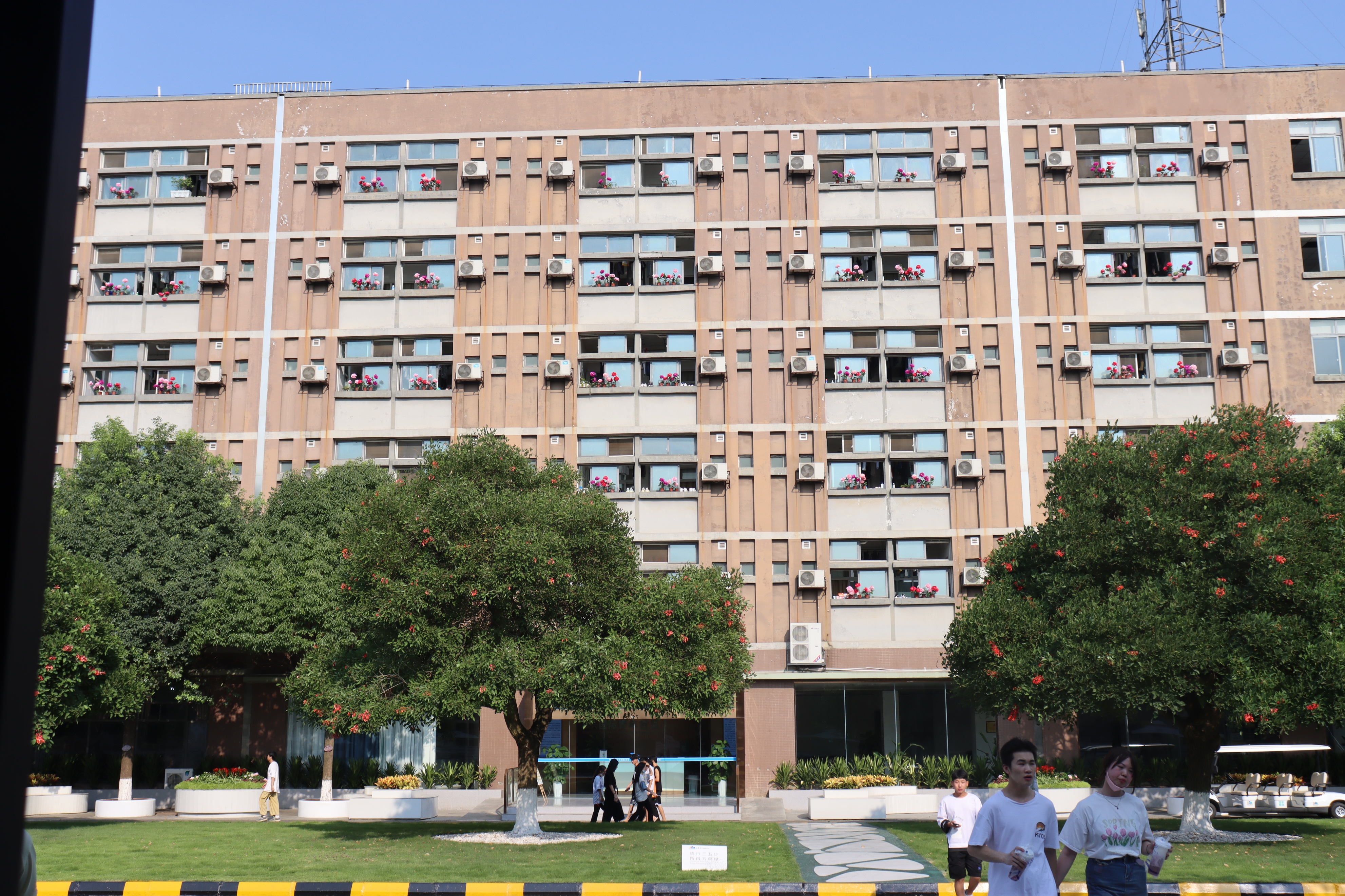 各种电子厂的区别,小宏特点有什么