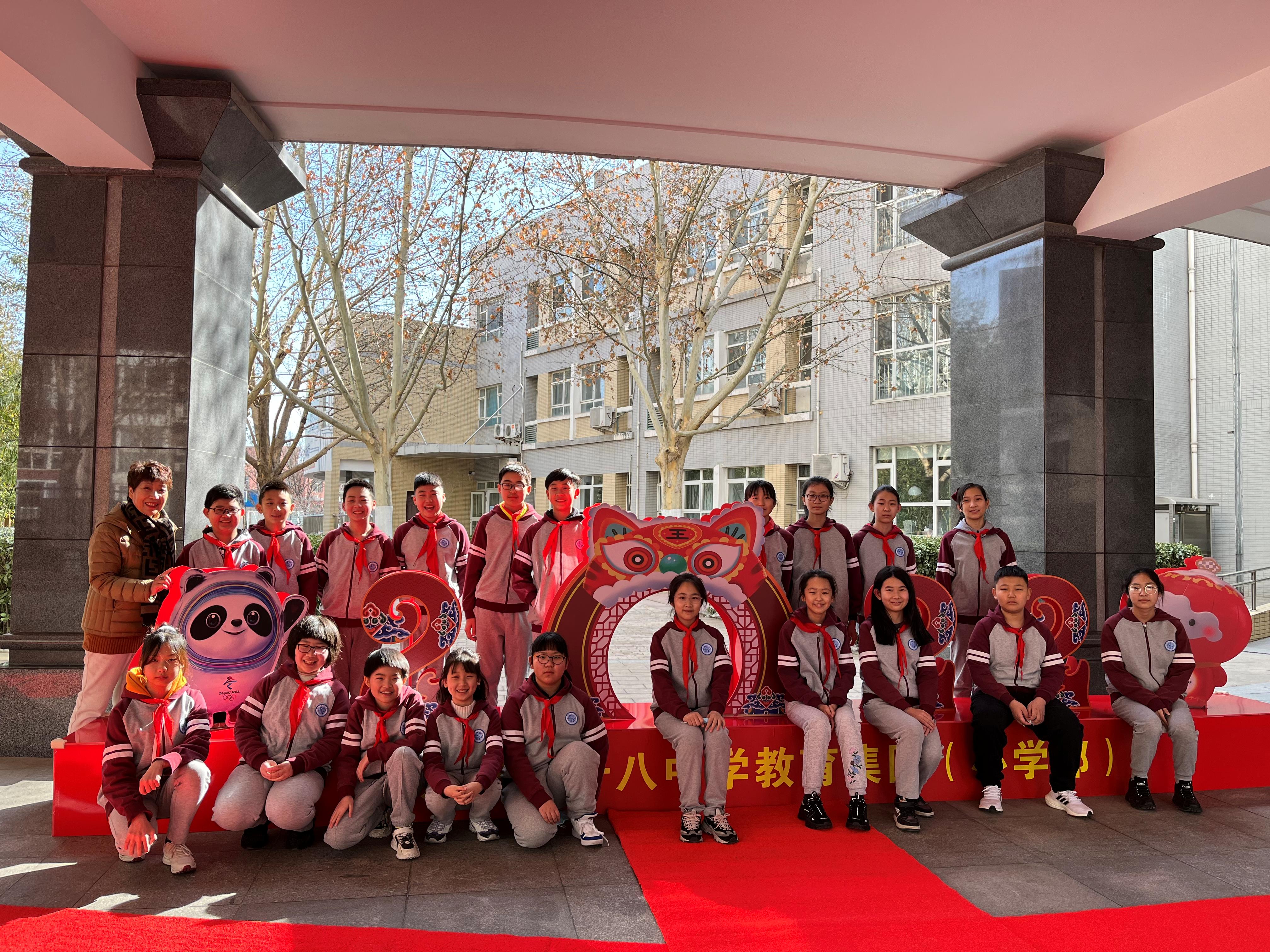 逐梦新学期一起向未来海报,逐梦新学期一起向未来内容