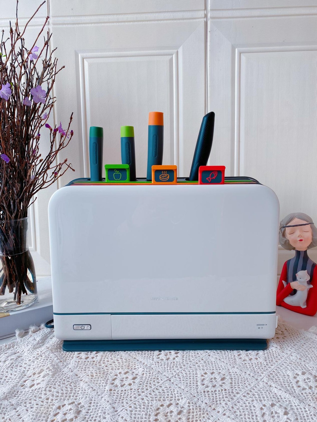 冬天厨房潮湿的解决办法,下雨天厨房很潮湿怎么解决