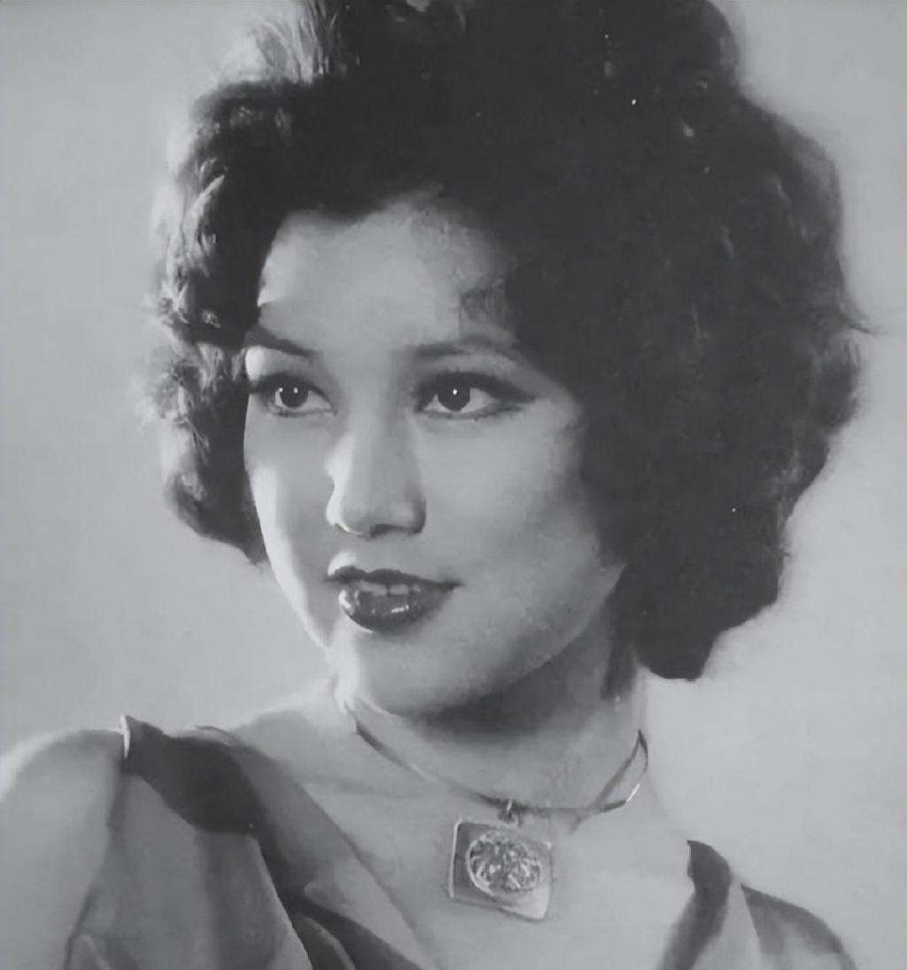 最失败硅胶脸的女星,硅胶脸女明星排行