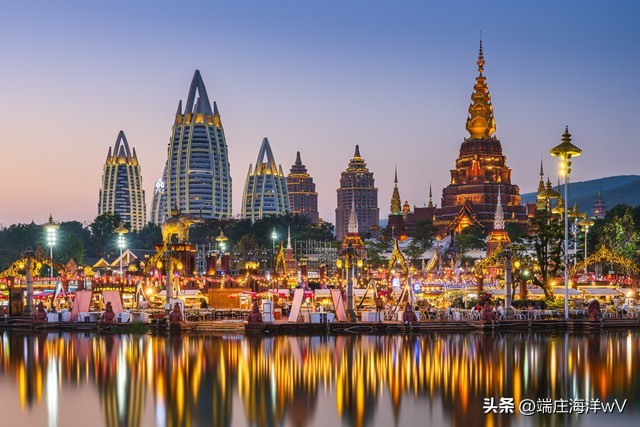 到云南昆明旅游必去的景点有哪些,云南香格里拉旅游攻略必去景点