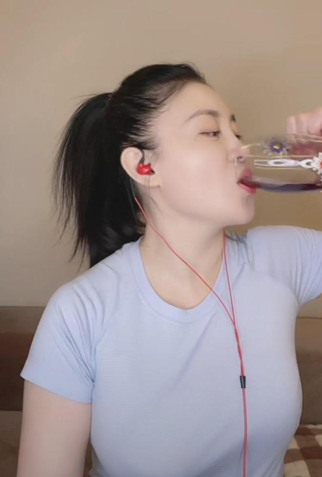 年近40却至今未婚的关婷娜,关婷娜身材