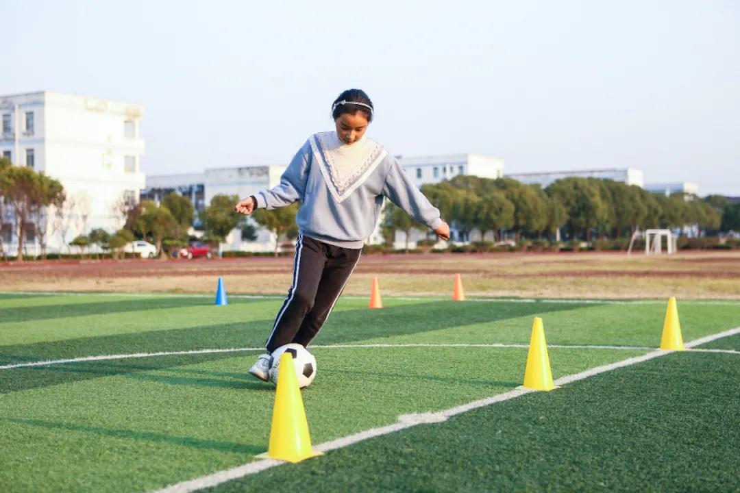 如皋市高明学校:秉承红色老区光荣传统,高明足球勇争一流