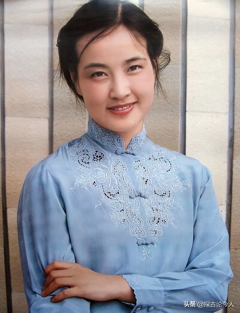 刘晓庆70岁演少女是不是真的,40岁刘晓庆惊艳美照