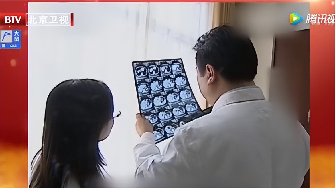 皮肤上的小肉疙瘩能自己弄下来吗,皮肤抠烂的硬疙瘩不好咋办