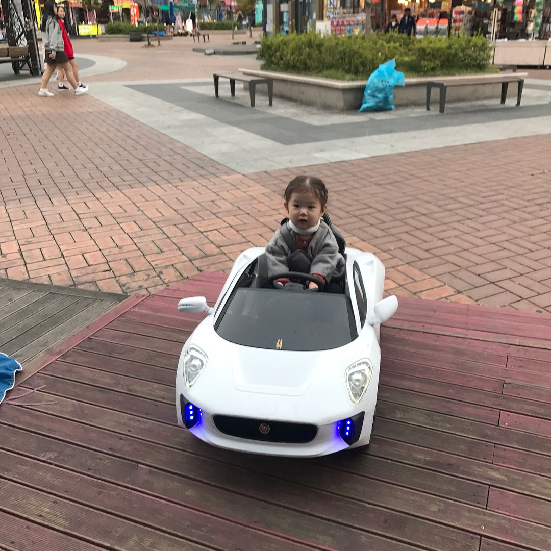 最近超火的可爱小女孩表情包,小女孩可爱萌表情包