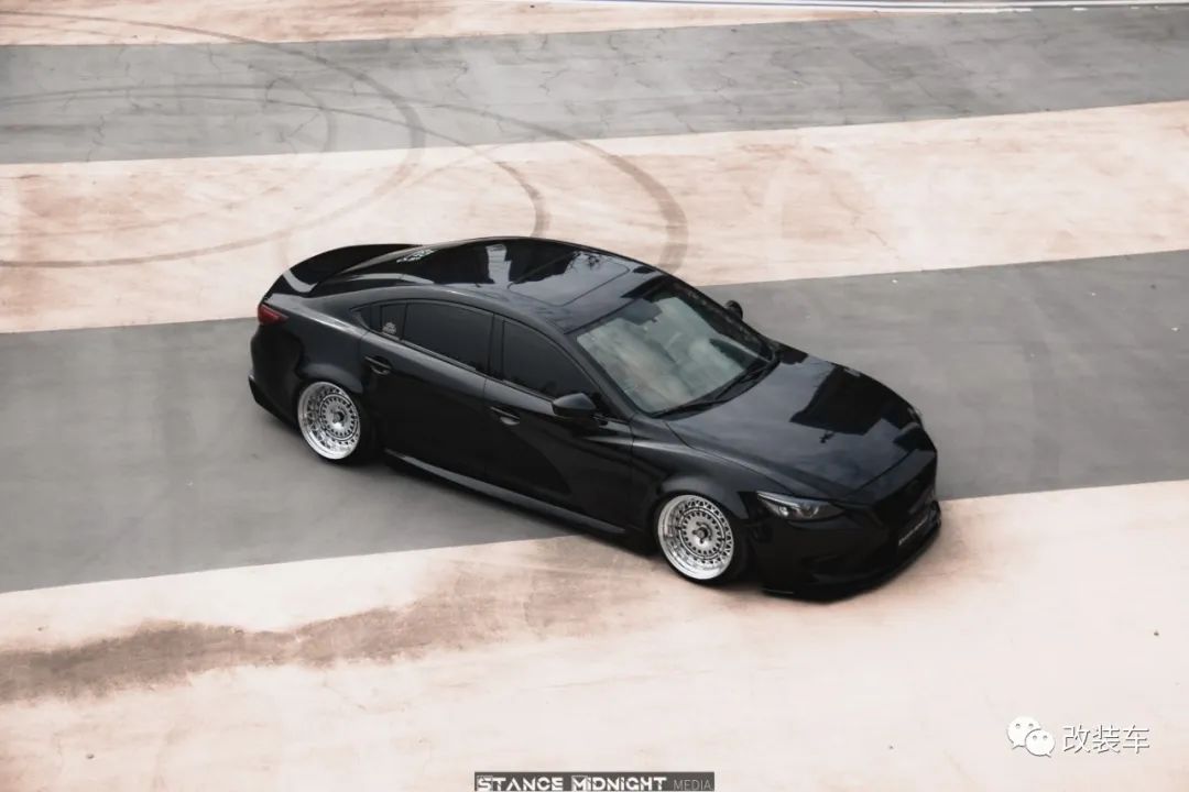 阿特兹超大气,阿特兹车身稳重