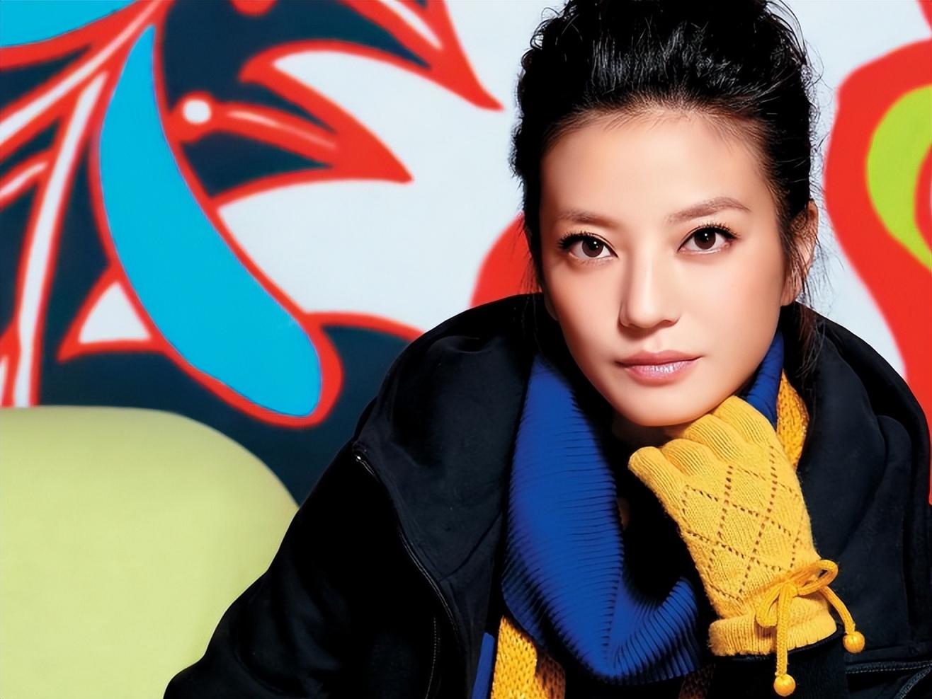 赵薇为啥显老,赵薇黑眼圈松弛