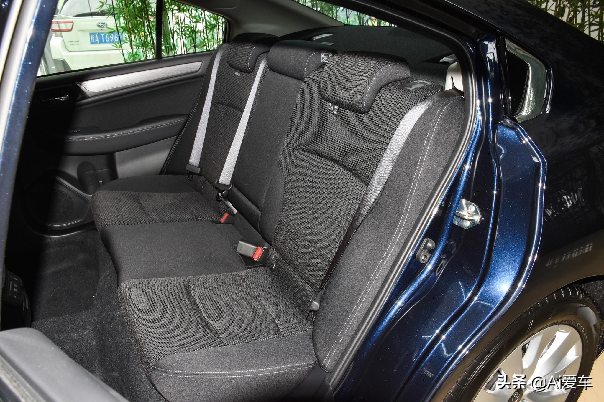 斯巴鲁力狮四驱顶配多少钱,省油性价比高的日系轿车