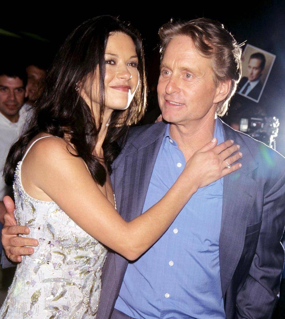 泽塔·琼斯：守了花心老公23年，女儿像父亲，儿子遗传她的高颜值