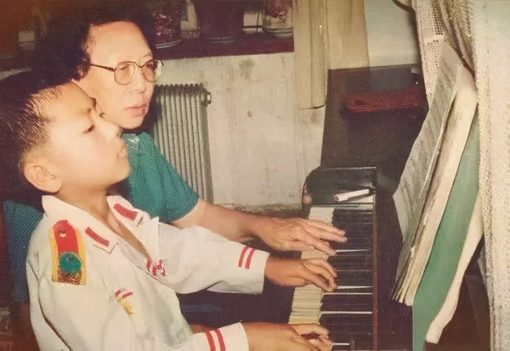 郎朗国外成名失误,郎朗经历挫折成才的故事