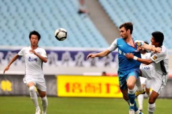 澶╂触瓒崇悆鏉冨仴鍥炲繂,澶╂触瓒崇悆澶栨彺鍥炲繂