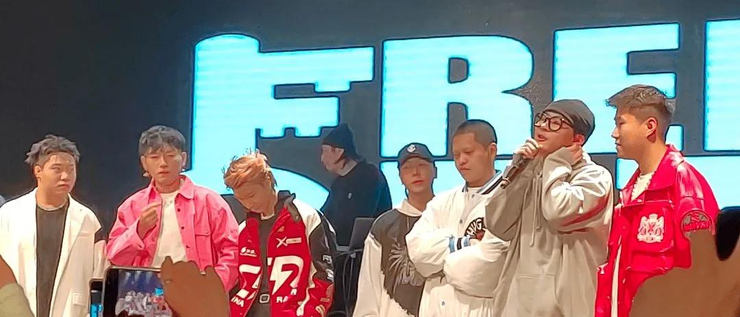 来自free-out的圣诞礼物,free圣诞礼物