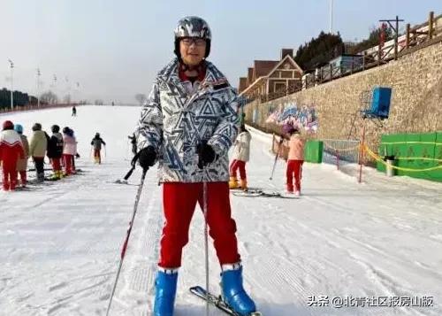 冰雪运动走进津门中小学,冰雪运动进课堂乐享健康迎冬奥