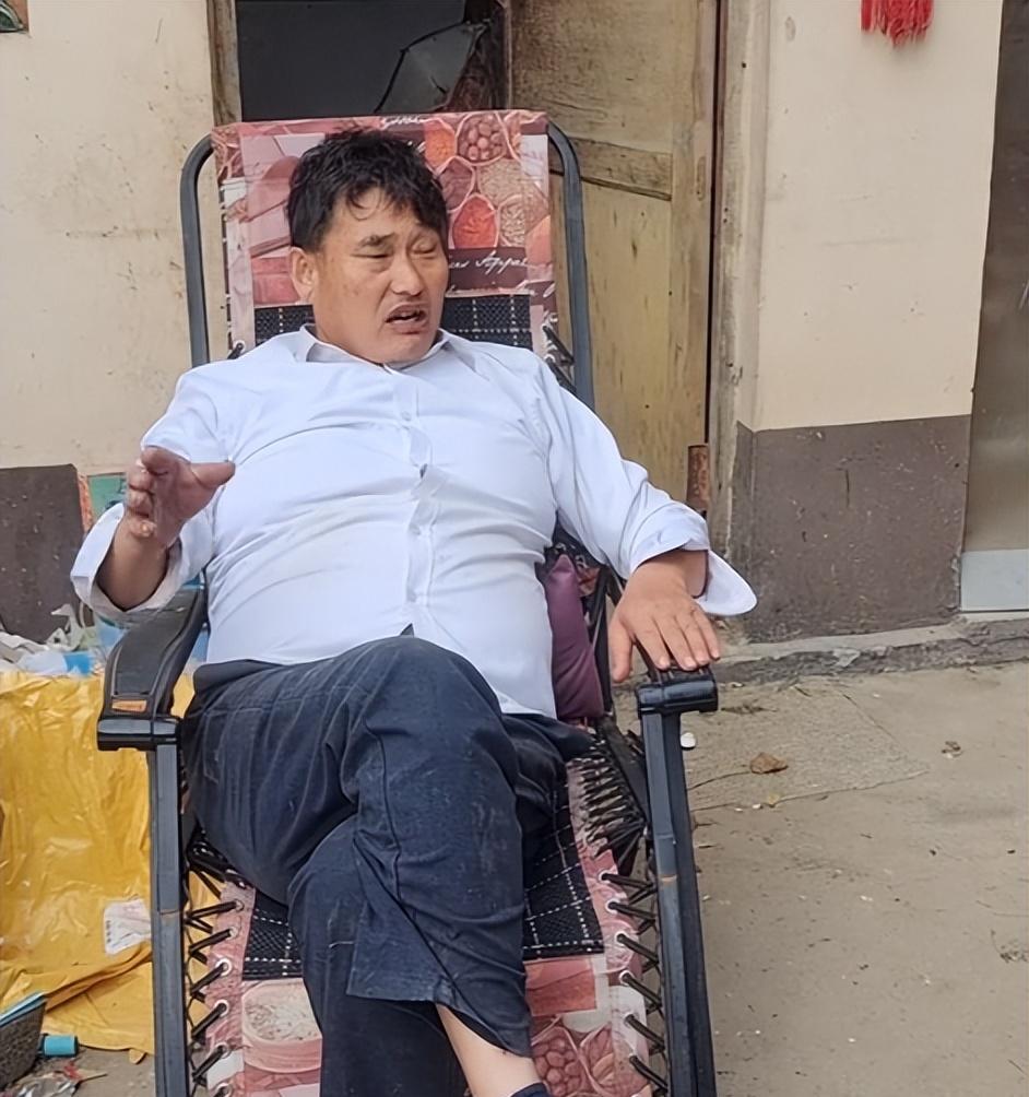 大衣哥被粉丝吓的视频,大衣哥的火爆场面