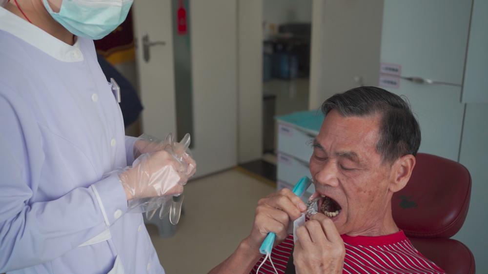 口腔半口缺牙和全口缺牙,大牙缺牙最好的修复方法