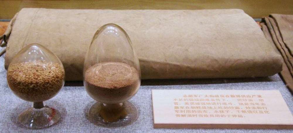 志愿军吃美军留下的菠萝罐头,中国志愿军缴获美军午餐肉罐头