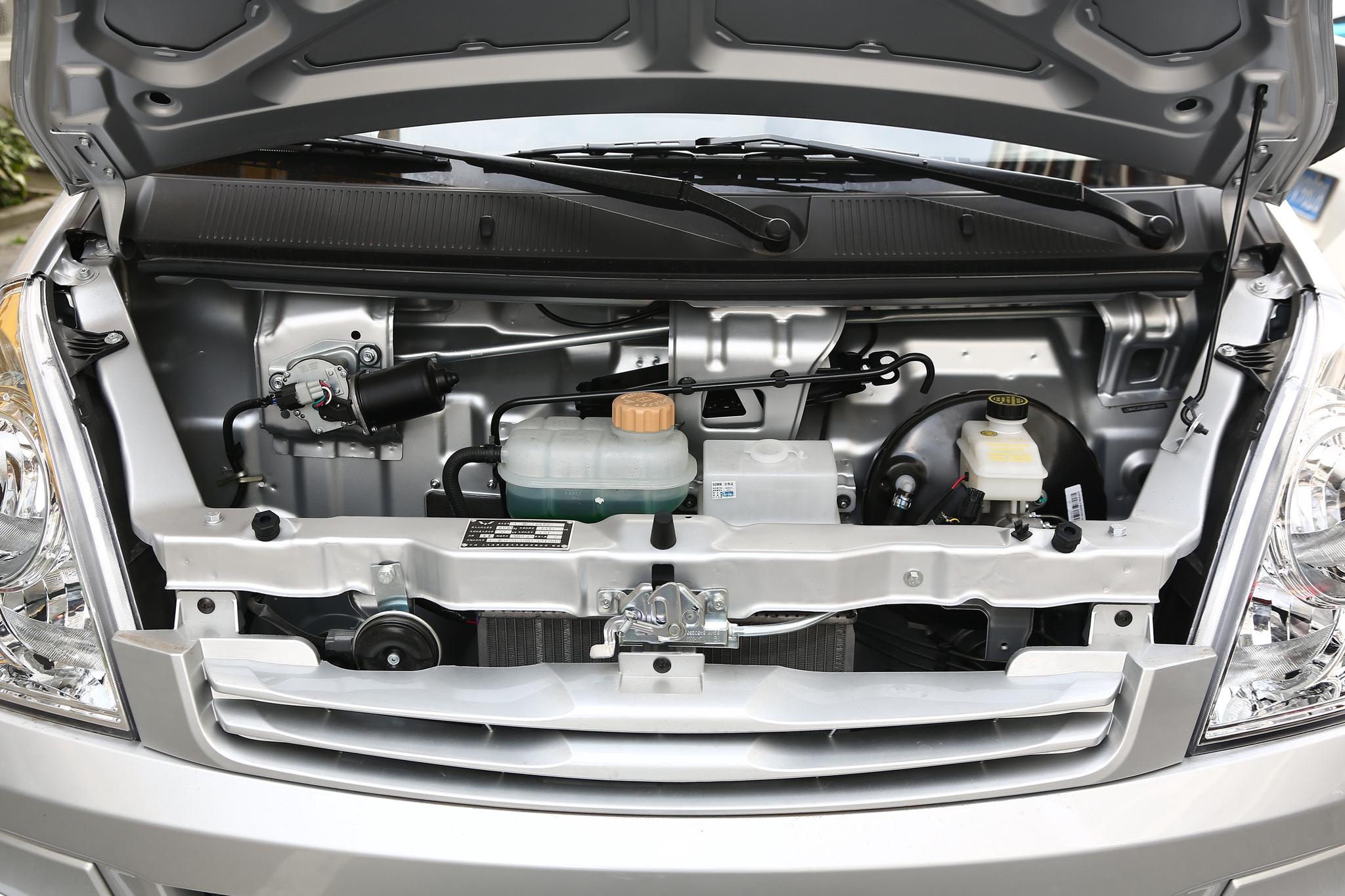 五菱荣光价格表2021款,五菱荣光升高两寸