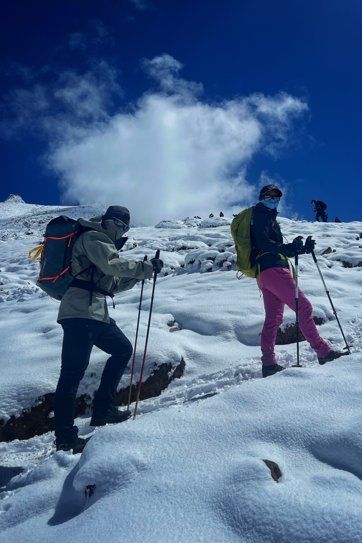 珠峰死亡区多少人,珠峰死亡人数