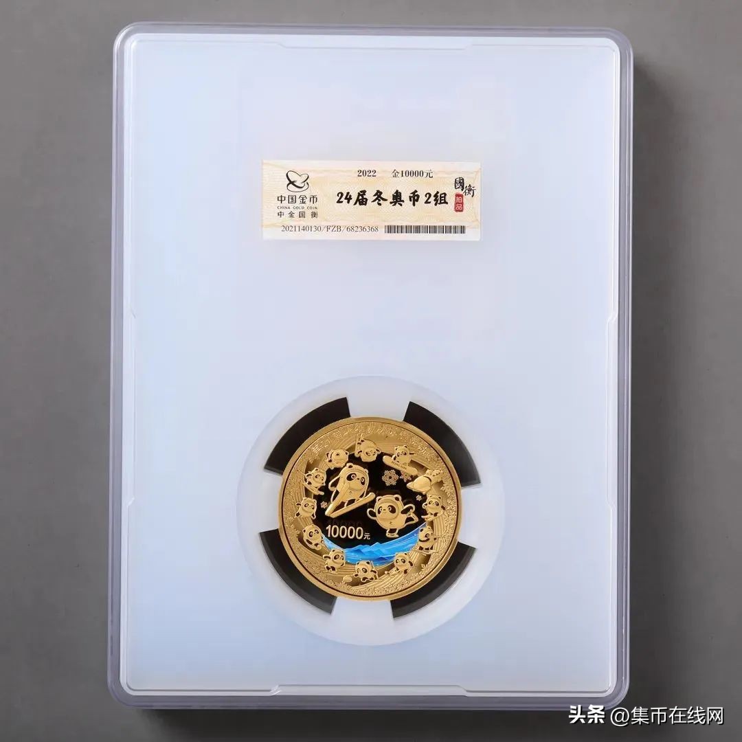 100个纯金纪念币,10000元的纯金纪念币