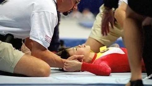 “跳马女王”桑兰因伤瘫痪，受巨额赔偿后，却曝出欺骗世人17年？