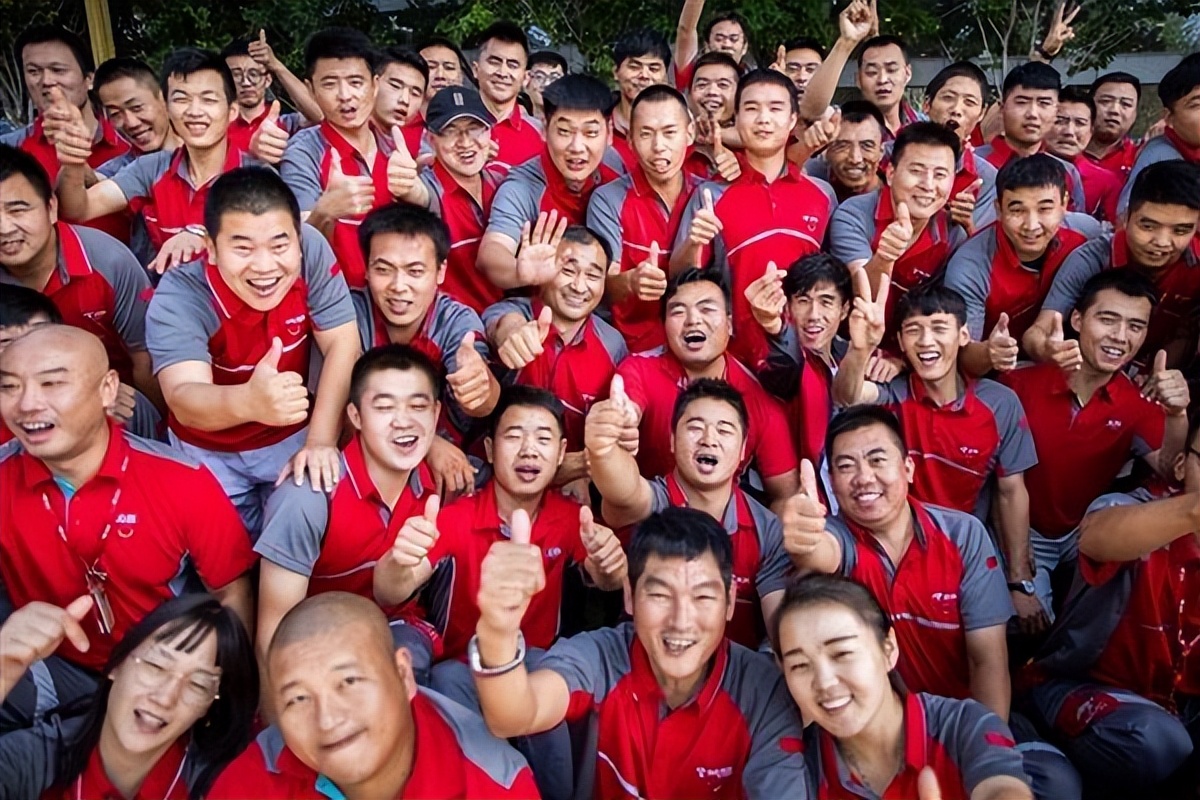 刘强东为京东的员工做了哪几件事,刘强东是怎么从京东危机走出来的