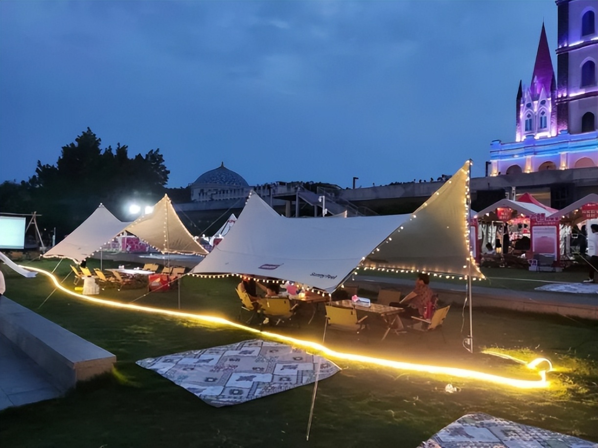 露营、市集、快闪！彩票沉浸式玩转时下流行元素